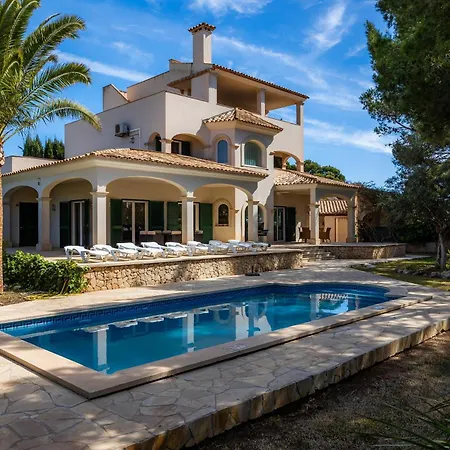 Camelia Villa