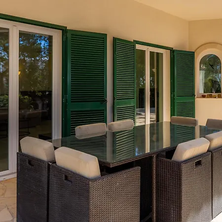 Villa Camelia